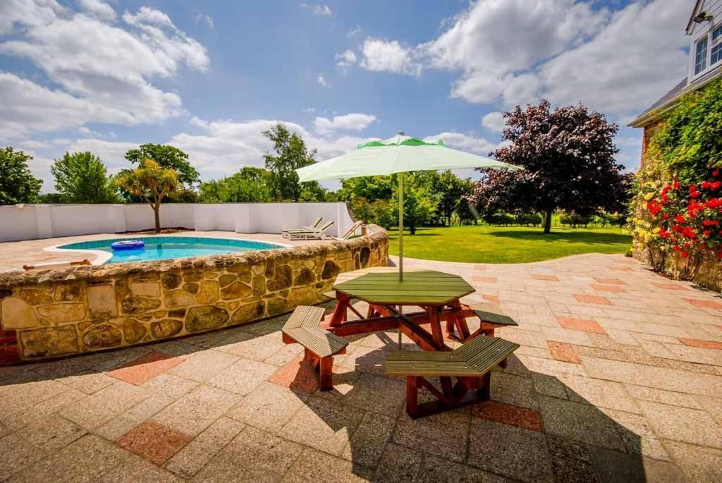 Rookley Farm Lodge מראה חיצוני תמונה